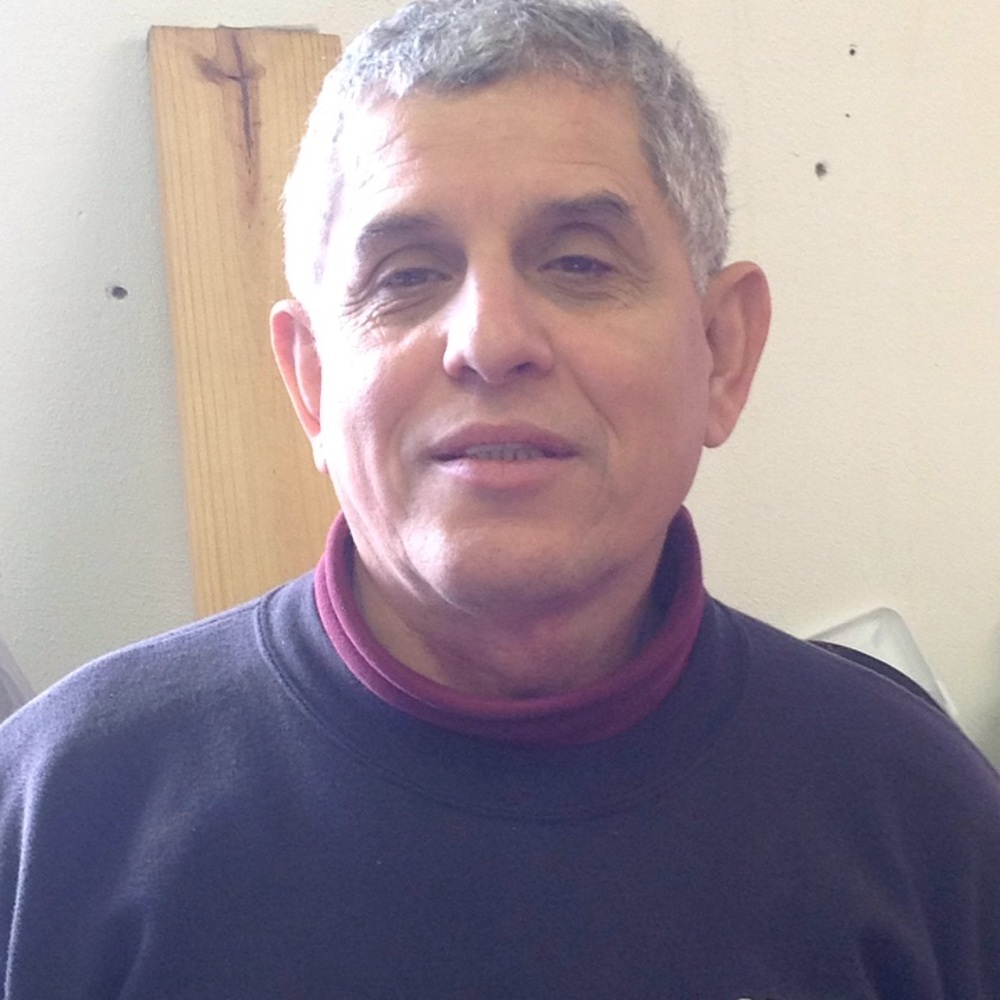 Meet your Posher, Cesar